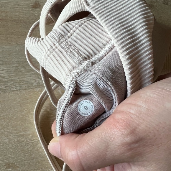 Lululemon Energy Bra Longline Ribbed *Medium Support, B–D Cups
Chantilly - Picture 5 of 5
